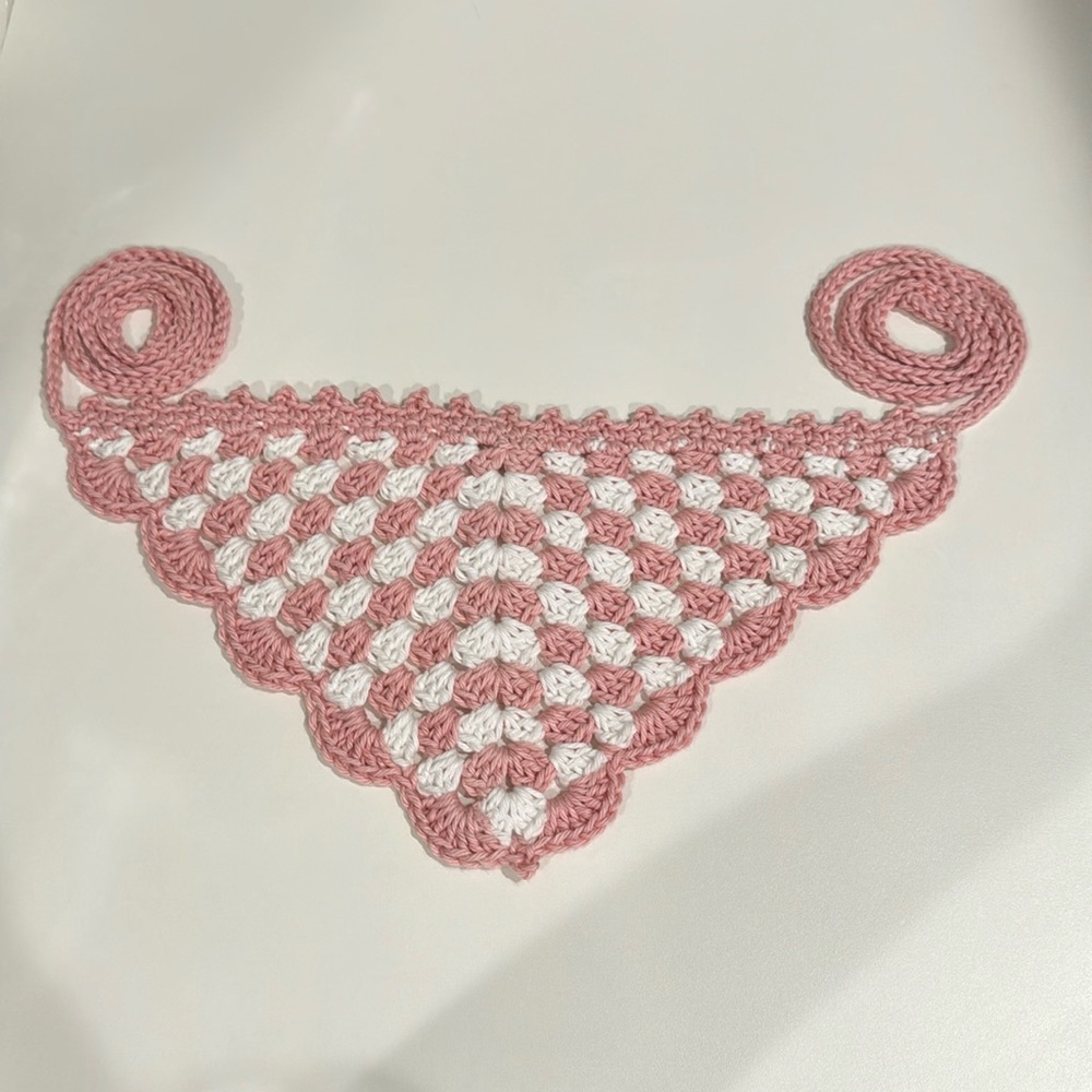 - 🌸 Handmade Crochet Bandana 🌸